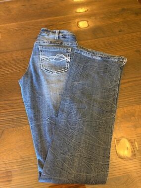 Cowgirl Tuff Women's Boot Cut Jeans in Medium Blue Wash